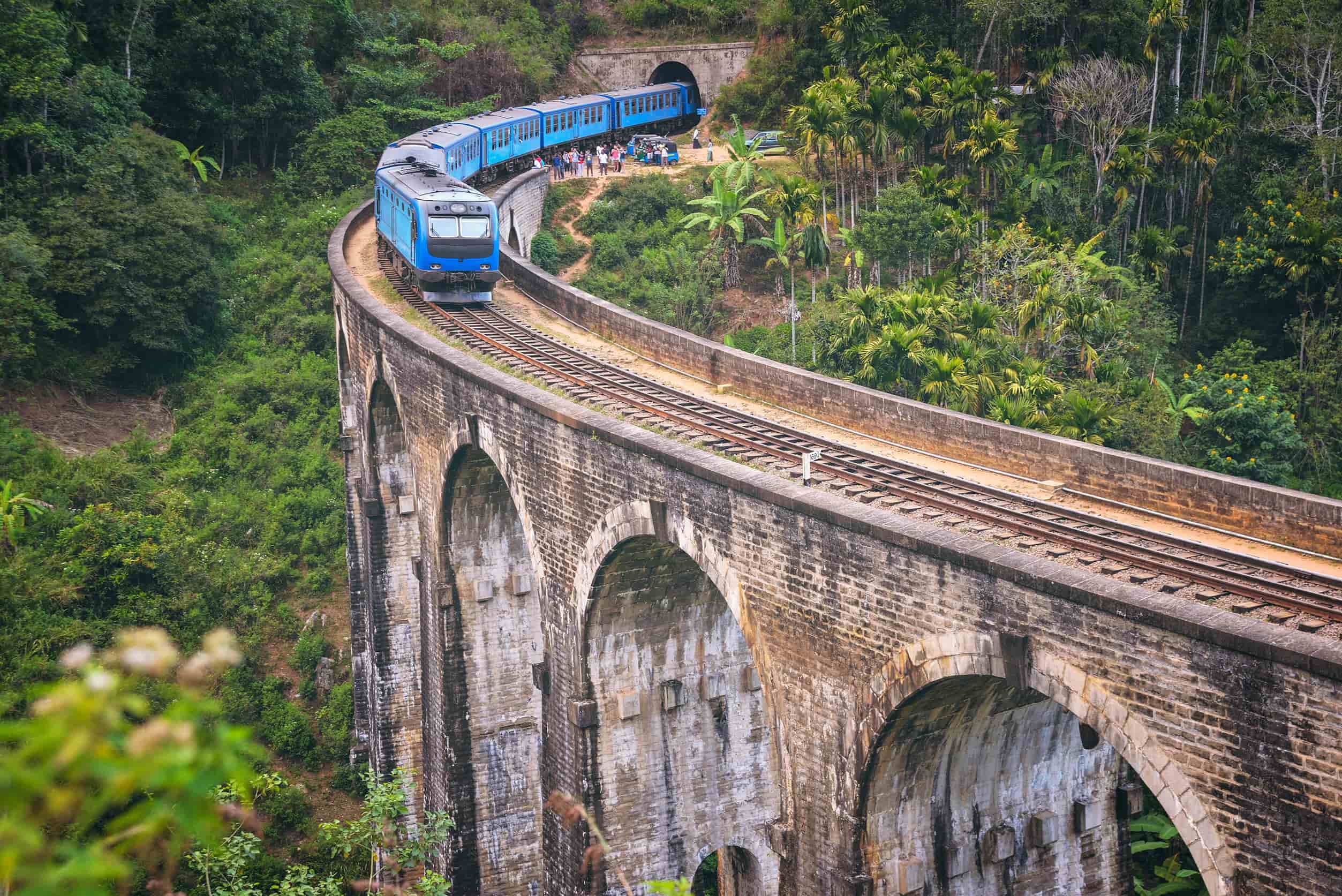 Scenic Nine Arches Bridge in Ella